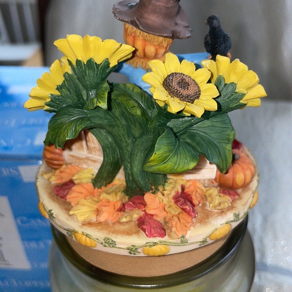 Scarecrow candle topper - Picture 4 of 15